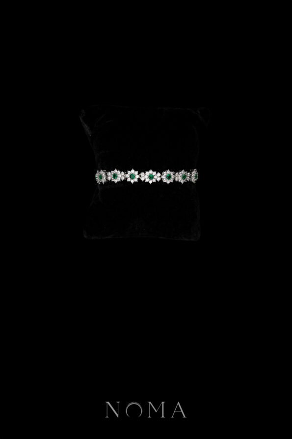DJW-202400071-Round-Paved-Double-Dot-Bracelet-Rhodium-White-Gold-Emerald