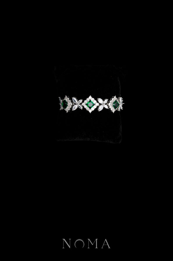DJW-202400103-Lux-Princess-Bracelet-Rhodium-White-Gold-Emerald