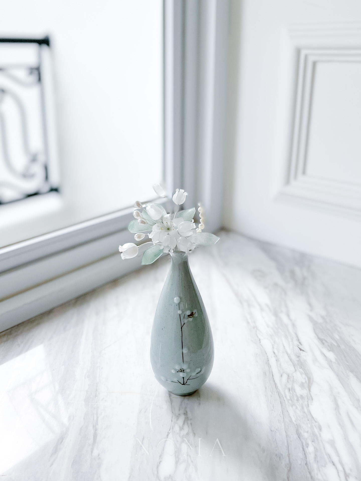 FLR-202100043-HS-White-Tulip-Hairpin-White-Silver-White