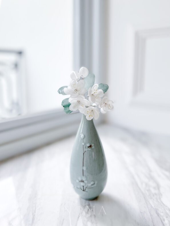 FLR-202100044-HS-White-Ume-Hairpin-White-Silver-White