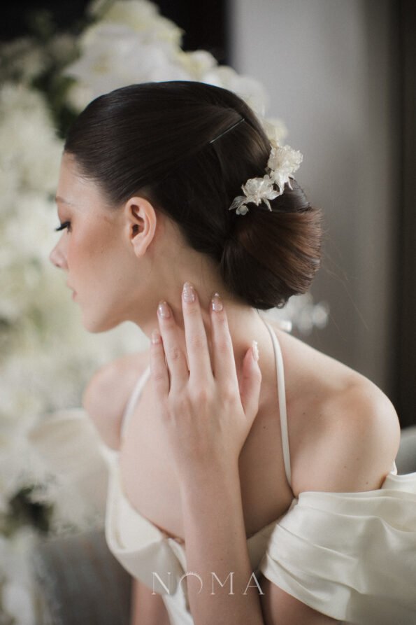 FLR-202200019-LR-White-Peony-Mix-Hairpin-Set-White-Silver-White-3-pcs-5