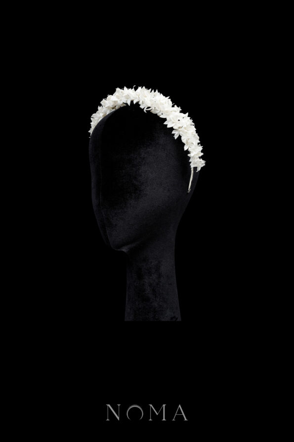FLR-202500044-CC-White-Fleuri-Neo-Headband-White-Silver-White-1