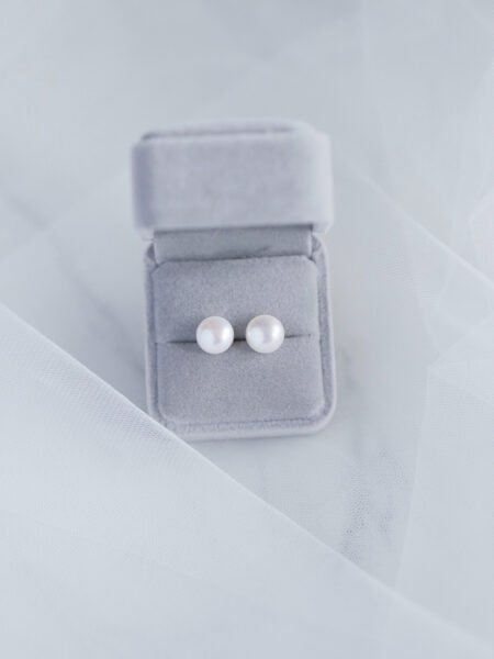 Pearl L Earrings 12 mm - Unplated Silver, White Pearl