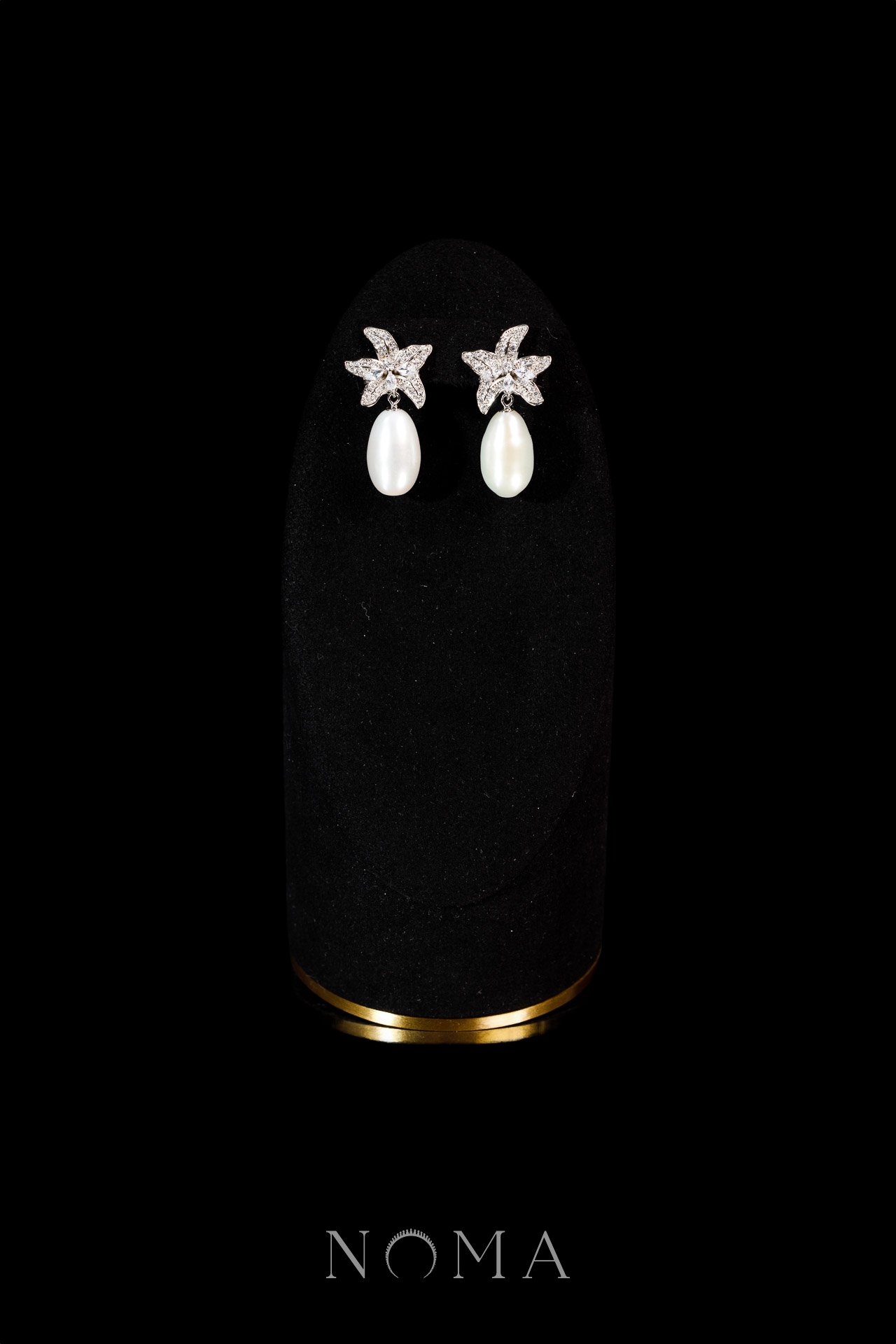 Sea Star Teardrop Pearl Earrings - Rhodium White Gold, White Pearl
