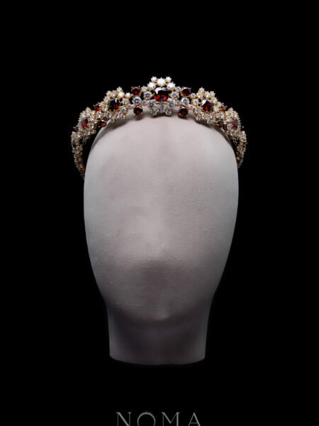 Cushion Cut Crown - 18k Yellow Gold, Ruby