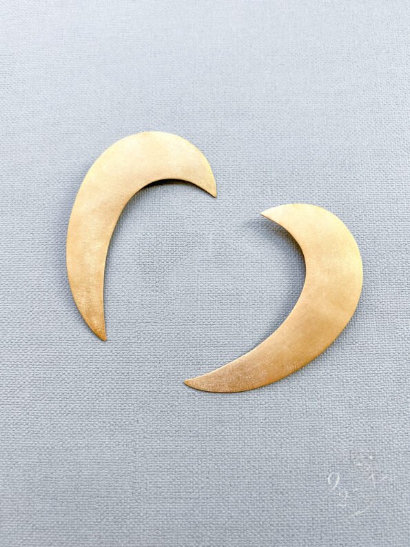 925-202200001-Crescent-Earpiece-Pair-Gold-1-pair-2