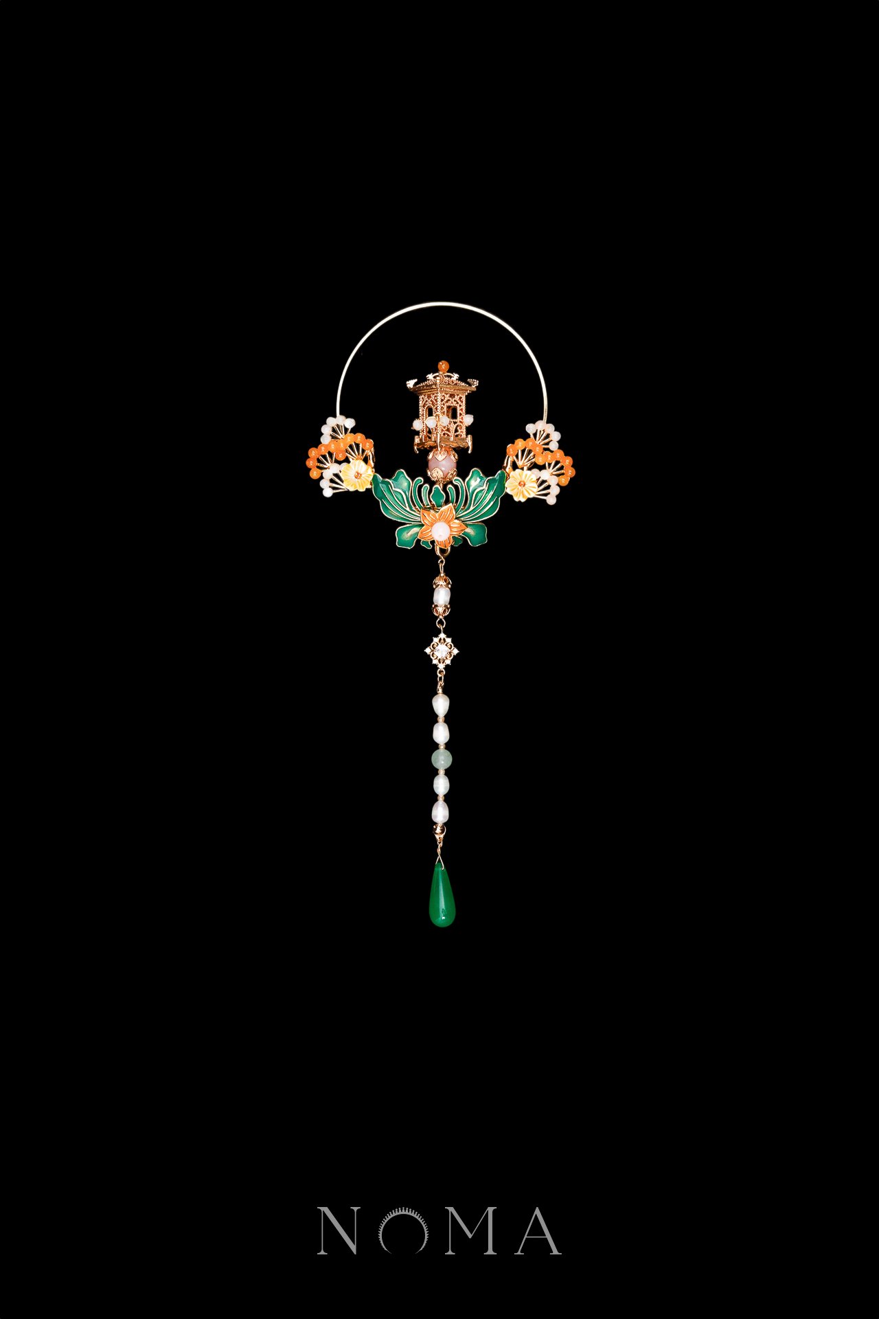 Colorful Pagoda on Lotus Knob Hairpin - Gold
