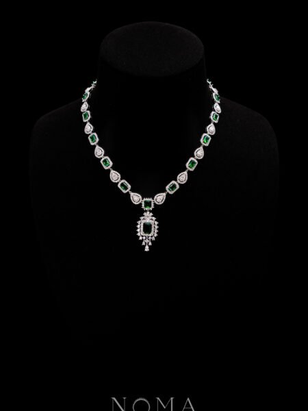 Luxurious Beauty Necklace - Rhodium White Gold, Emerald