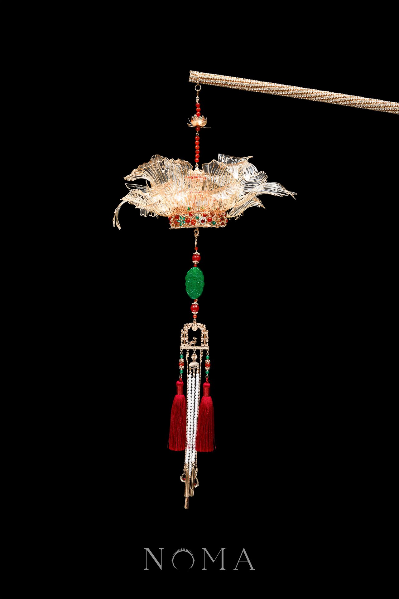 LR Light The Way Lantern - Gold, Transparent