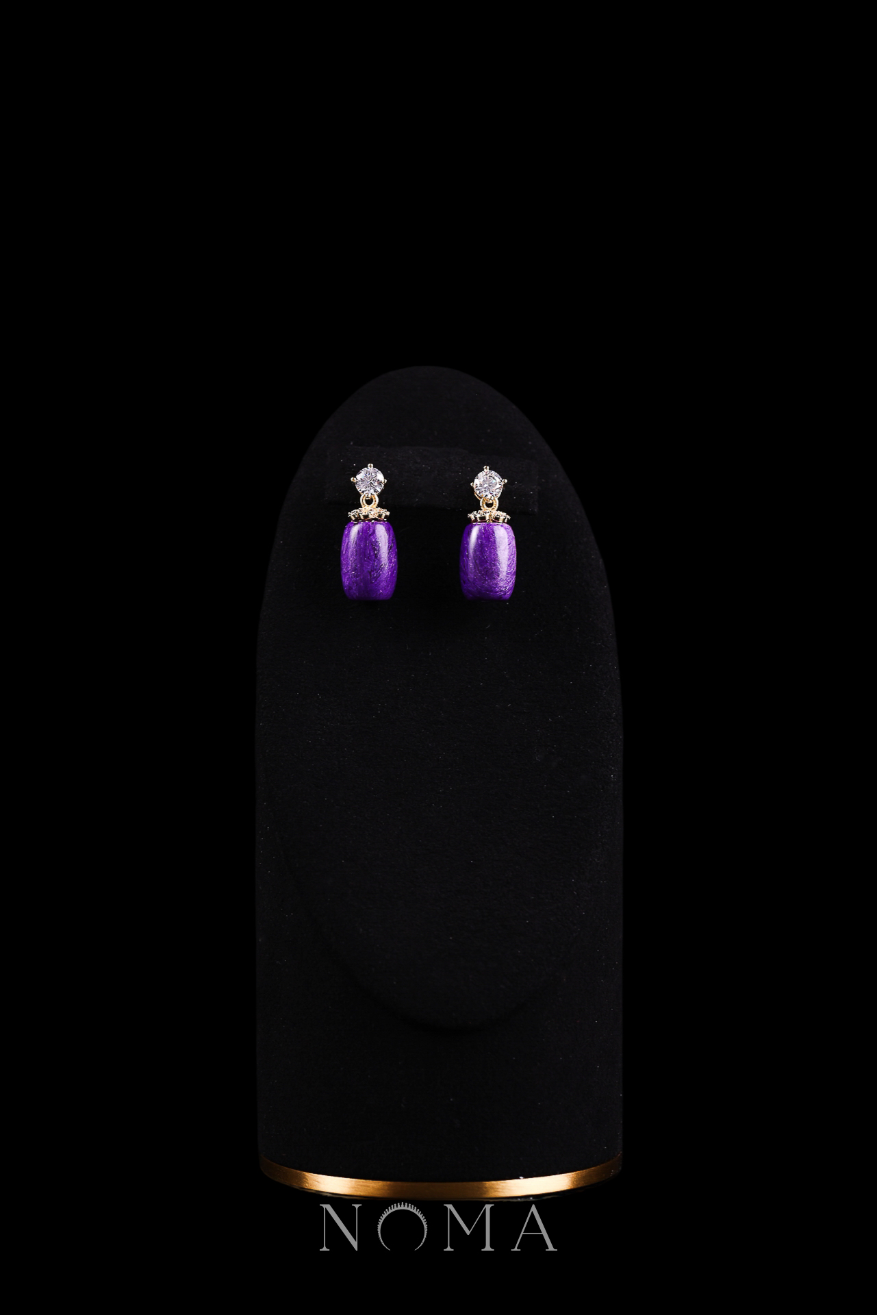 Tubular Jade Medium 10x14 mm with Round Solitaire Earrings - 18k Yellow Gold, Purple Jade