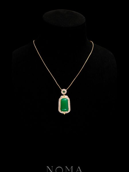 Superior Pointy Bar Jade Pendant - 18k Yellow Gold, Jade