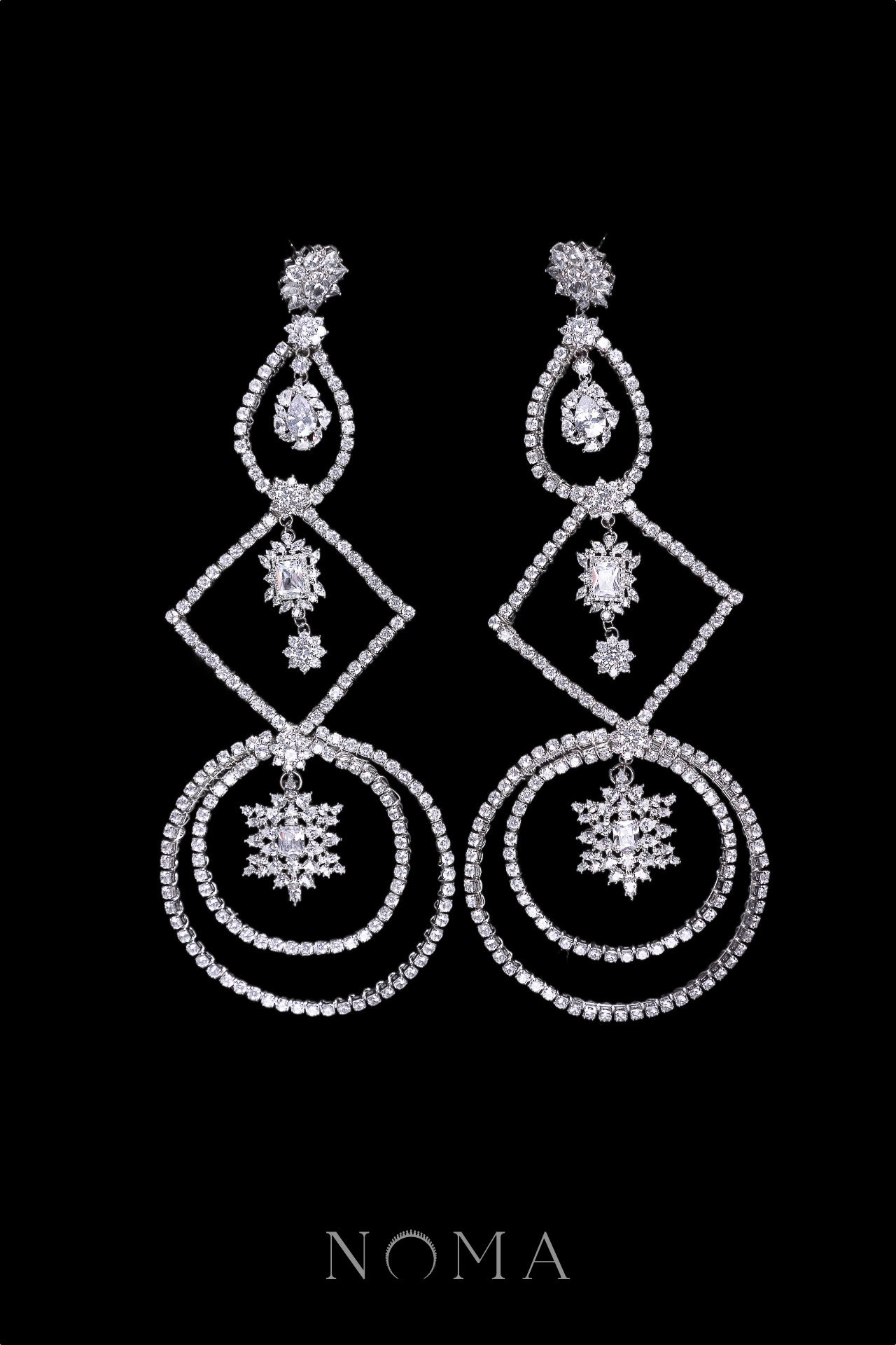 Geometric Shapes Dazzling Earrings - White Gold