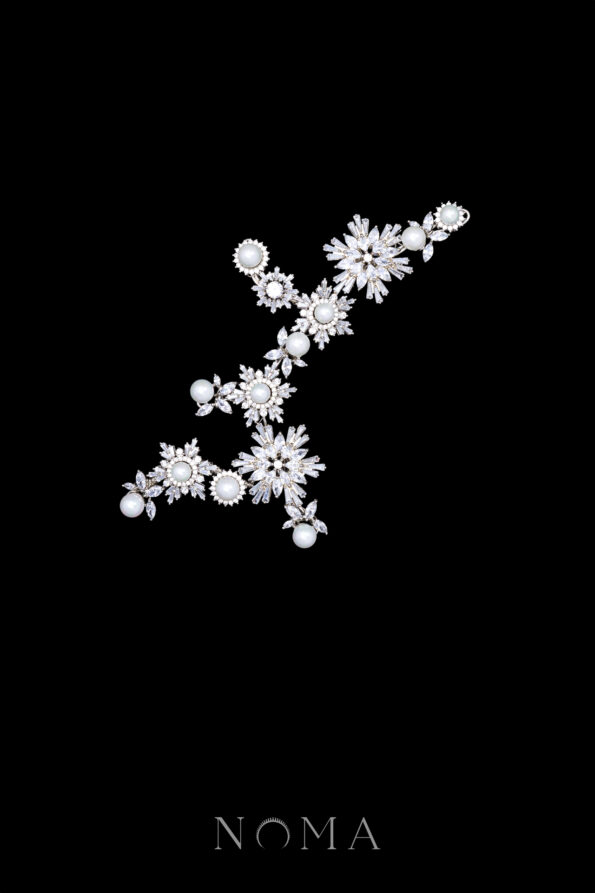 ACC-202400017-Pearly-Snowflakes-Side-Hairvine-or-Brooch-White-Gold