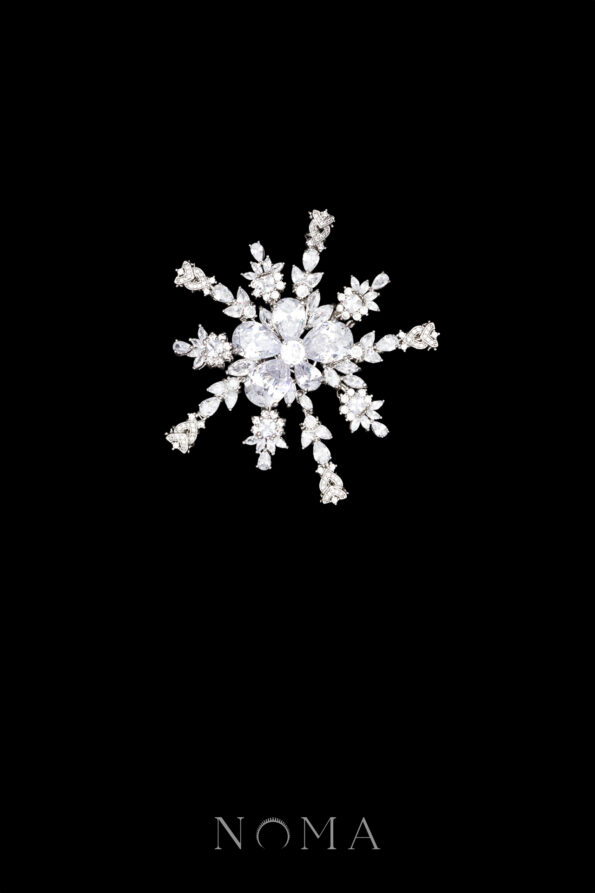 ACC-202400063-Dazzling-Floraline-Brooch-White-Gold
