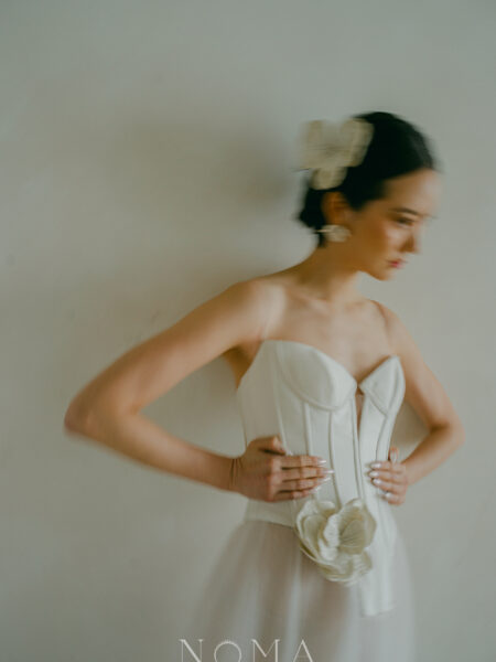 Thread Winter Blossom Brooch - White Silver, White