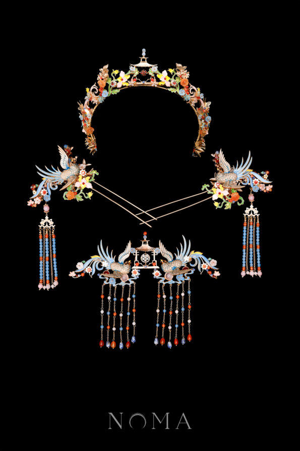 CHN-202400046-Colorful-Swallow-Pagoda-Set-Gold-Blue-4-pcs