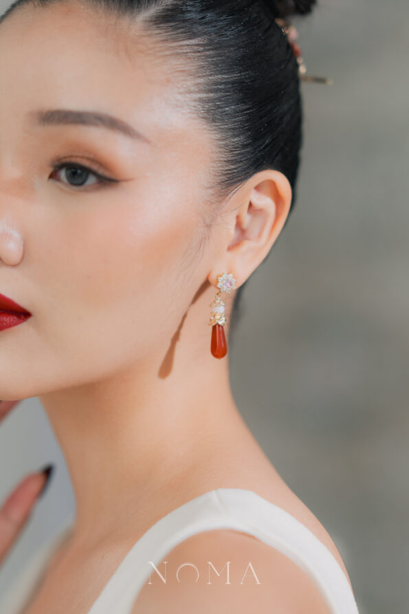 CHN-202400145-Round-Paved-Ornamental-Pear-Jade-Earrings-Gold-Red-Jade-2