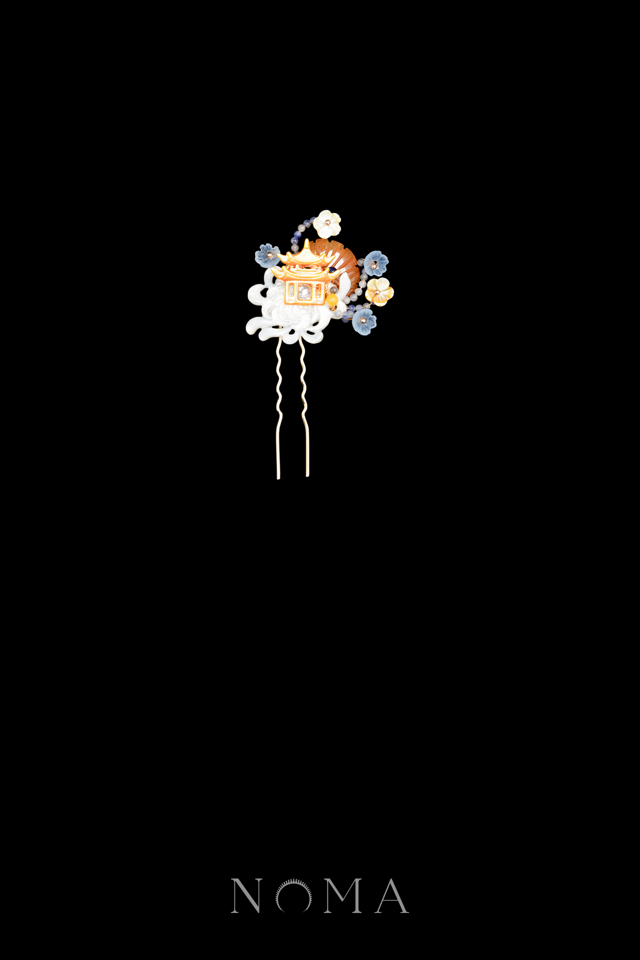 CHN-202400231-Pagoda-on-Lotus-Hairpin-Gold-Yellow-Right