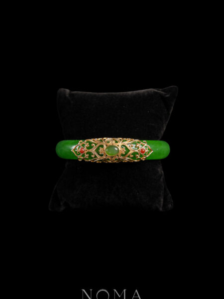 Half Clover Ornamental Jade Bangle - Doff Gold, Jade