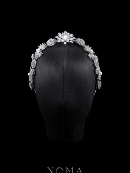 Extravagant Snowflakes Round Headband - White Gold