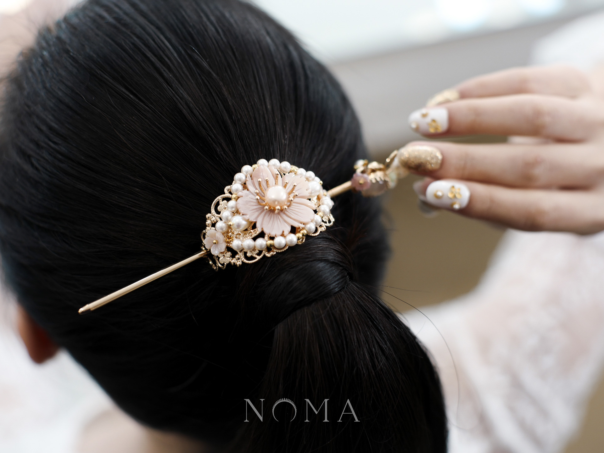 CHN-202000049-Pink-Flower-Ponytail-Cuff-Set-Gold-Pink-2-pcs