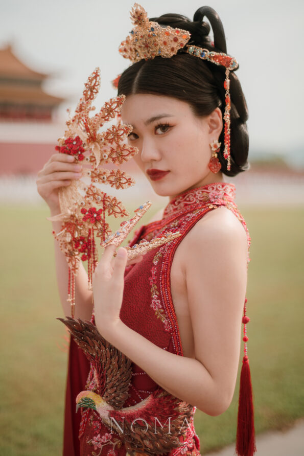 CHN-202500097-Fire-Phoenix-Floral-Fan-Gold-Ruby