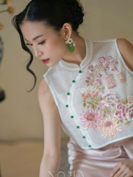 Lunar Deco Carved Asymmetrical Teardrop Hollow Jade Earrings - Gold, Jade